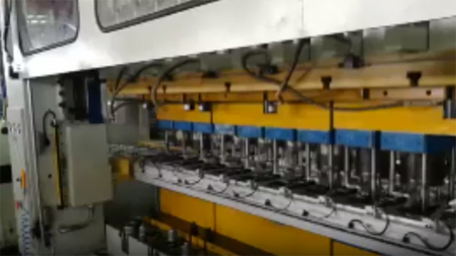 Штамповочные прессы для металла с производительностью 600 тонн модель APE-600